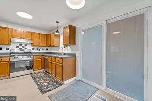 610 Hartland Ct, Sewell, NJ 08080 - Photo 10