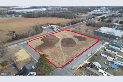 8 S Delaware Street, Paulsboro, NJ 08066 - Photo 1