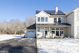 425 Longfellow Dr, Monroe Township, NJ 08094 - Photo 1