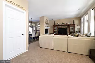 425 Longfellow Dr, Monroe Township, NJ 08094 - Photo 12