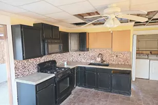 216 Broad St, Swedesboro, NJ 08085 - Photo 12