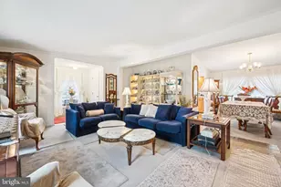 723 Bayberry Ln, Monroe Township, NJ 08094 - Photo 6