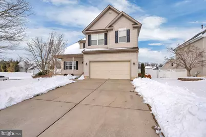 132 Betsy Ross Way, Woodbury, NJ 08096 - Photo 2