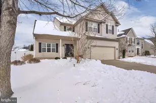 132 Betsy Ross Way, Woodbury, NJ 08096 - Photo 1