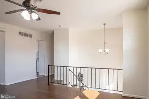 151 E Lois Dr, Monroe Township, NJ 08094 - Photo 8