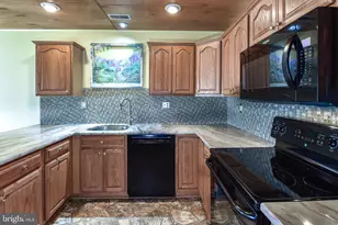 748 Barbados Dr, Monroe Township, NJ 08094 - Photo 8