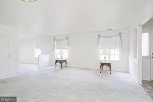 16 Magnolia Ln, Sewell, NJ 08080 - Photo 6