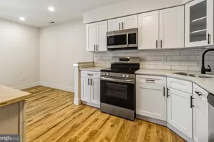 1 Windsor Ct, Sewell, NJ 08080 - Photo 2