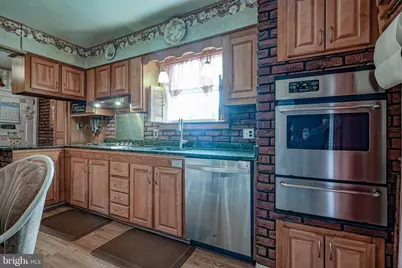 323 Florence Boulevard, Monroe Township, NJ 08094 - Photo 8