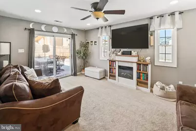 117 Robins Run W, Swedesboro, NJ 08085 - Photo 4