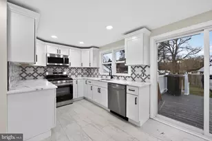 823 New Jersey, Deptford, NJ 08096 - Photo 2