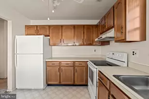 20 Lakebridge Dr, Woodbury, NJ 08096 - Photo 4