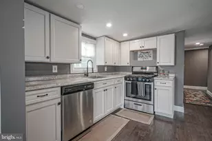 1446 12th Ave, Monroe Township, NJ 08094 - Photo 12