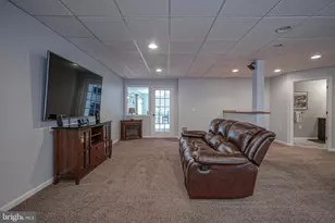 118 Delaware Xing, Swedesboro, NJ 08085 - Photo 32