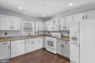 222 Steeplechase Ct, Woodbury, NJ 08096 - Photo 8