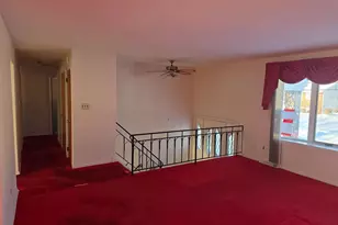 1013 Hancock Dr, Blackwood, NJ 08012 - Photo 4