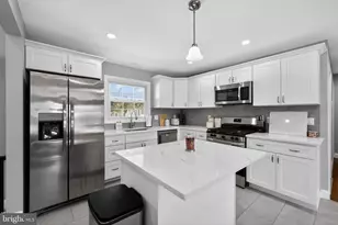 298 S Tuckahoe Rd, Monroe Township, NJ 08094 - Photo 8