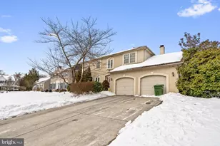 3 Wiltshire Dr, Sewell, NJ 08080 - Photo 2