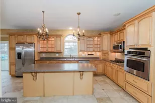 109 Karenlynn Dr, Franklin Township, NJ 08322 - Photo 12