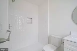 301 Billingsport Rd, Paulsboro, NJ 08066 - Photo 30