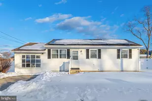 178 Essex, West Deptford, NJ 08086 - Photo 1