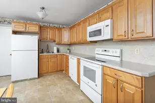 178 Essex, West Deptford, NJ 08086 - Photo 4