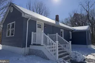 945 Washington Ave, Franklin Township, NJ 08322 - Photo 1