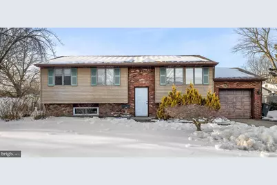 53 Jobs Lane, Monroe Township, NJ 08094 - Photo 2