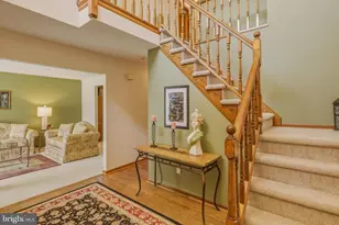 8 Rothschild Ct, West Deptford, NJ 08096 - Photo 2