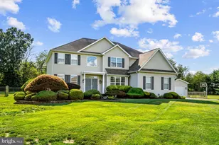 1919 Maria Elana Dr, Monroe Township, NJ 08094 - Photo 4