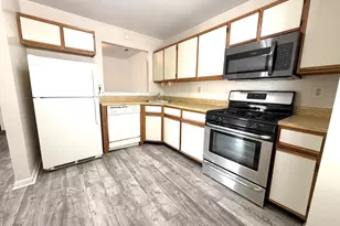 607 Covington Ct, Sewell, NJ 08080 - Photo 2