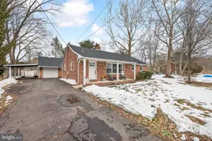 108 Radix Rd, Monroe Township, NJ 08094 - Photo 2