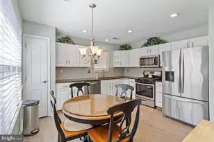 77 Maple Leaf Cir, Sewell, NJ 08080 - Photo 4