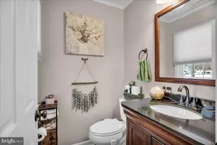 360 Lake Side Dr, Swedesboro, NJ 08085 - Photo 12