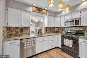 360 Lake Side Dr, Swedesboro, NJ 08085 - Photo 10