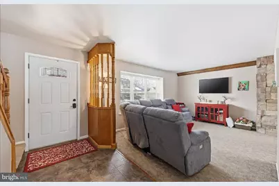 8 Oakton Drive, Mantua, NJ 08051 - Photo 2