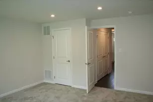 118 Meridian Ln, Sewell, NJ 08080 - Photo 8