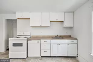 24 W Broad St, Paulsboro, NJ 08066 - Photo 4