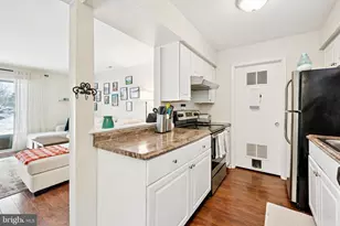 21 Buena Ct, Blackwood, NJ 08012 - Photo 6