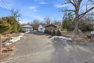 2384 Winslow Rd, Monroe Township, NJ 08094 - Photo 2