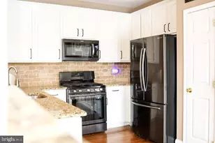 105 Cypress Ct, Woodbury, NJ 08096 - Photo 12