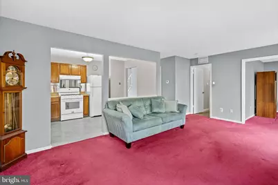 221 Martinique Drive, Monroe Township, NJ 08094 - Photo 12