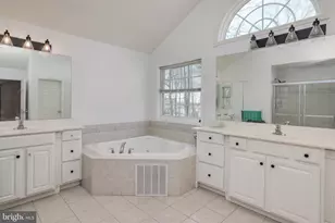 814 Rachel Dr, Franklin Township, NJ 08322 - Photo 6