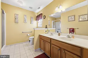 531 Riviera Dr, Monroe Township, NJ 08094 - Photo 12