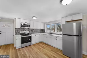 1241 Clayton Rd, Monroe Township, NJ 08094 - Photo 4