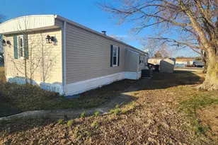 302 Arizona Ave, Monroe Township, NJ 08094 - Photo 2