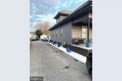 561 Billings Avenue, Paulsboro, NJ 08066 - Photo 2