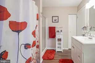 910 Thoreau Ln, Monroe Township, NJ 08094 - Photo 22