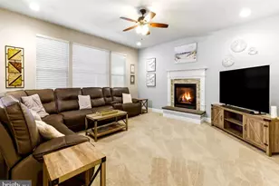 325 Windsor Rd, Harrison Township, NJ 08062 - Photo 8