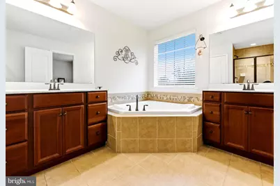 325 Windsor Road, Harrison Township, NJ 08062 - Photo 18